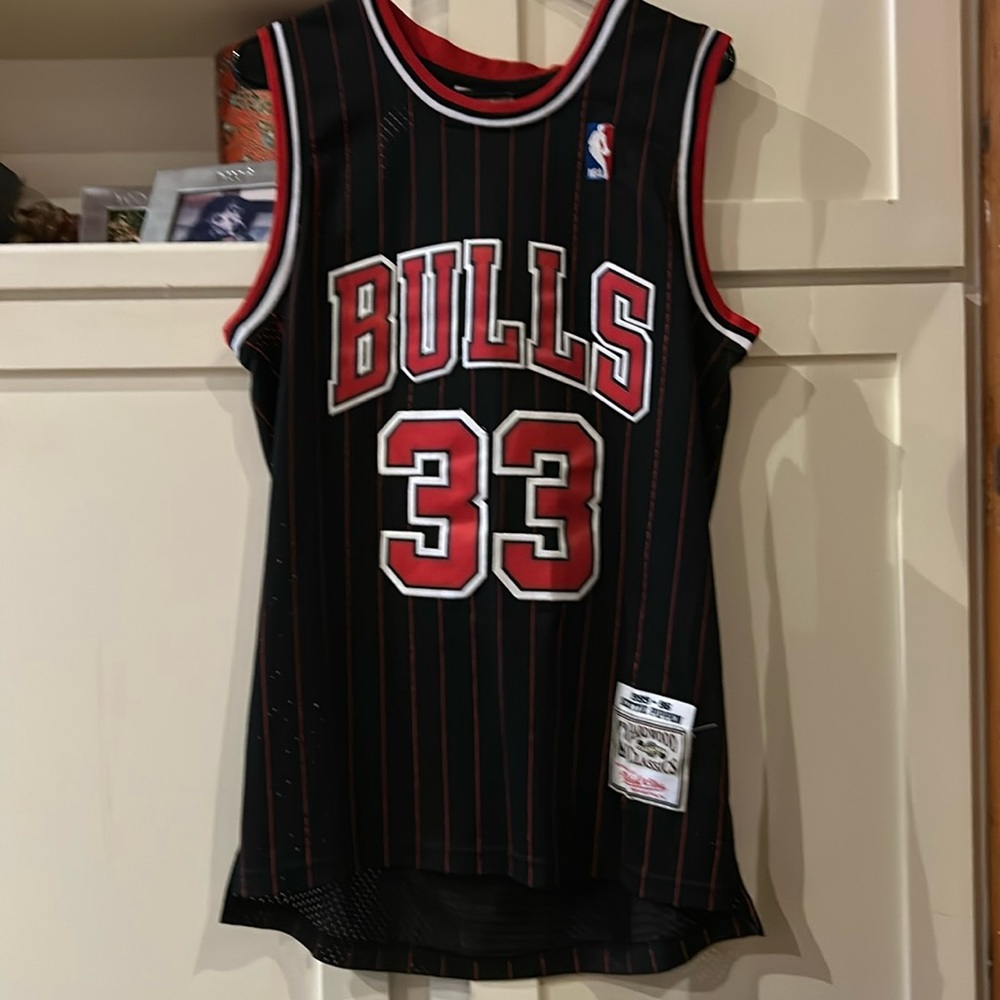 Scottie Pippen Bulls jersey